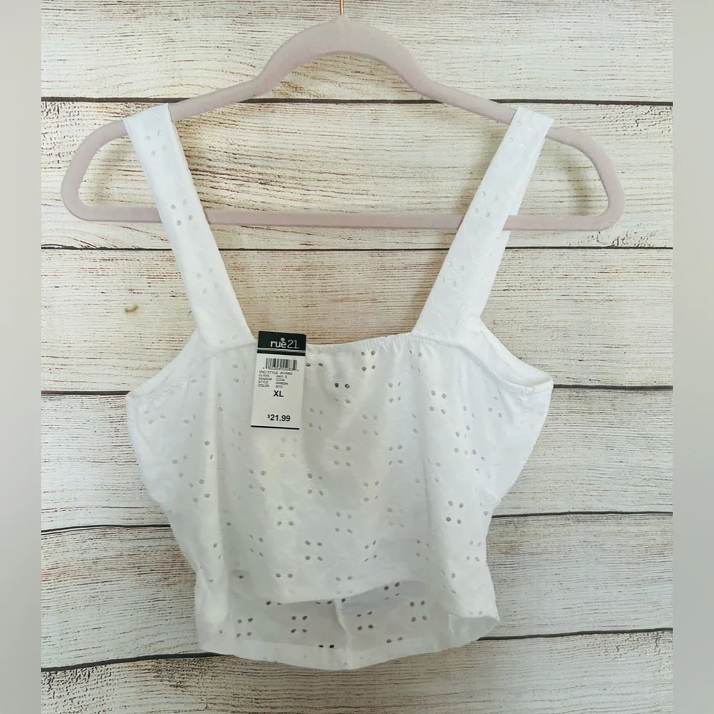 Rue21 Women’s White Eyelet Cropped Sweetheart Neck Tie Tank Top Size XL NWT - Picture 7 of 11